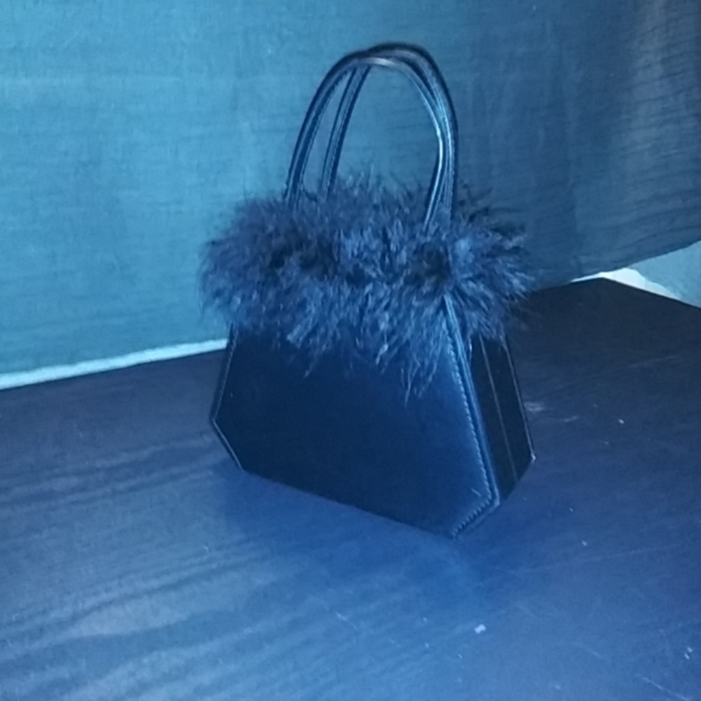 Purse - Picture 4 of 4